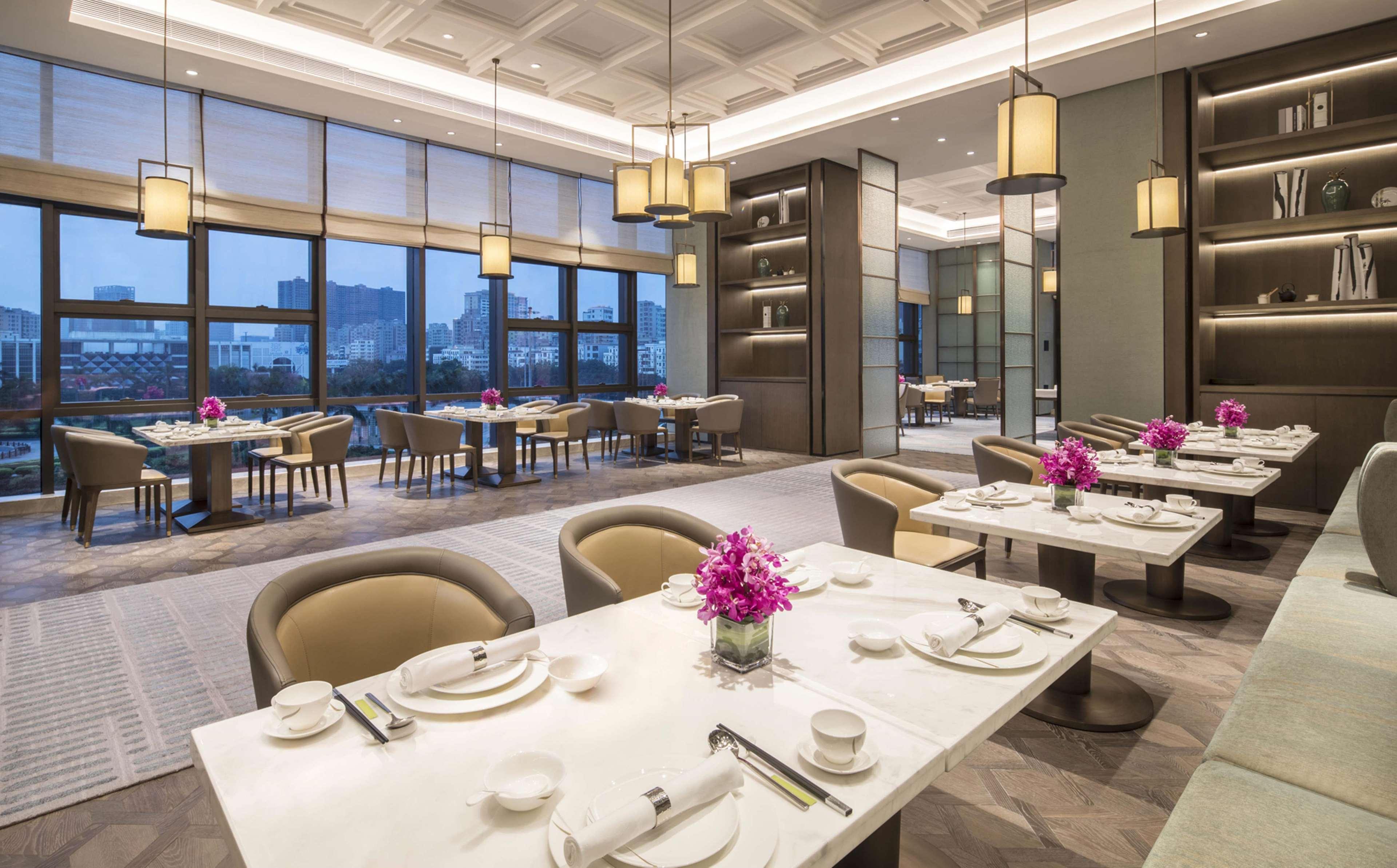 Doubletree By Hilton Shenzhen Longhua: Central Location Near Metro & Attractions Exterior photo