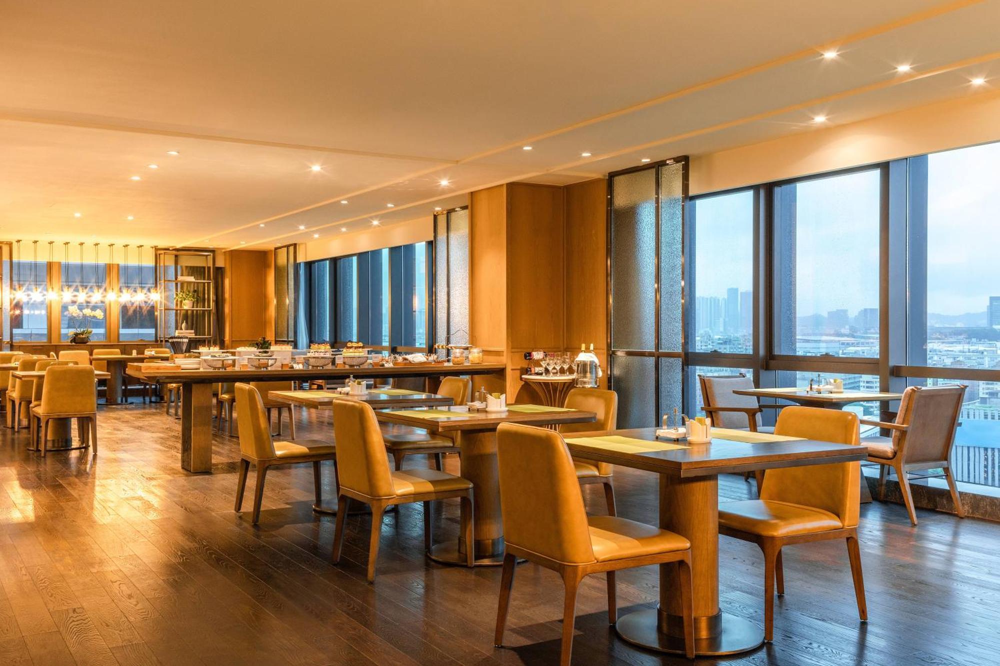 Doubletree By Hilton Shenzhen Longhua: Central Location Near Metro & Attractions Exterior photo